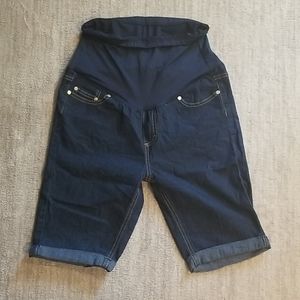 Maternity shorts